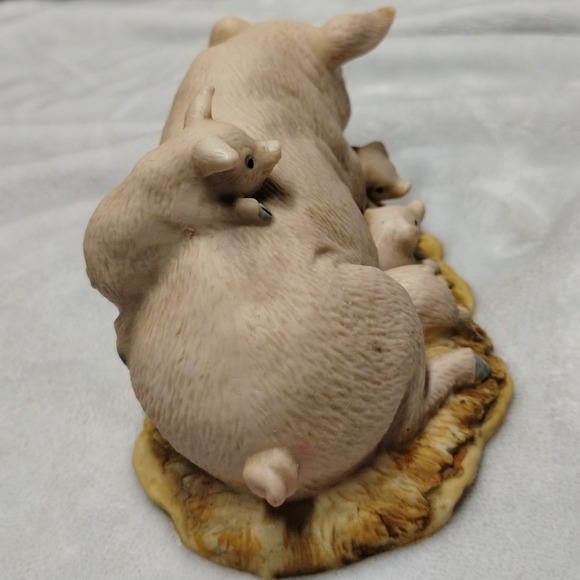 Vintage Homco Porcelain Pig Figurine Sow with Piglets 1443 Made in Taiwan - Picture 7 of 13